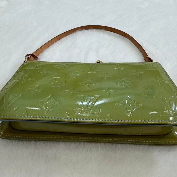 Louis Vuitton Green Vernis hand bag/ pouch - Picture 5 of 7